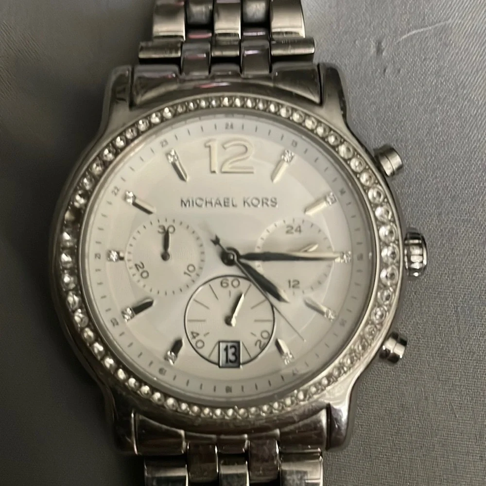 MK Silver Watch - Picture 1 of 6